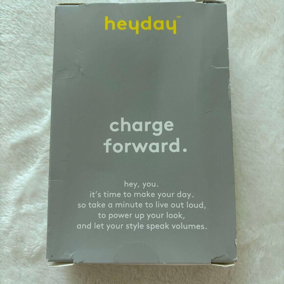 Brand New Heyday Green & Floral Lightning to USB-C 6ft. Charging Cable - Picture 3 of 3